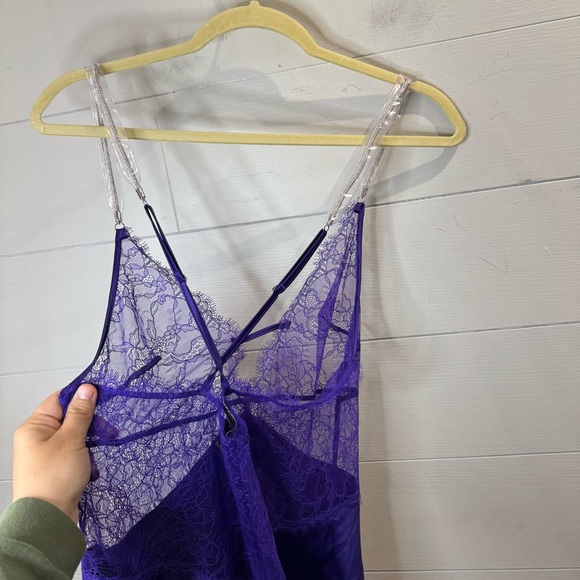 Victoria's Secret NWOT Elegant Purple Lace Chemise Slip Size Medium - Picture 6 of 9